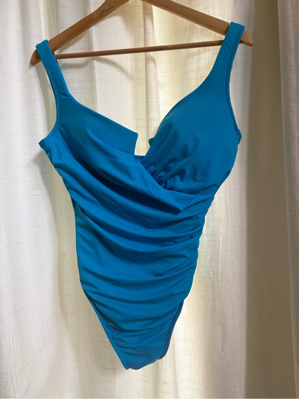 Miraclesuit Aqua Blue One Piece Swimsuit Tummy Control Underwire Slimming Sz 2X